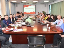 草莓视频
召开新一届本科教学督导团会议